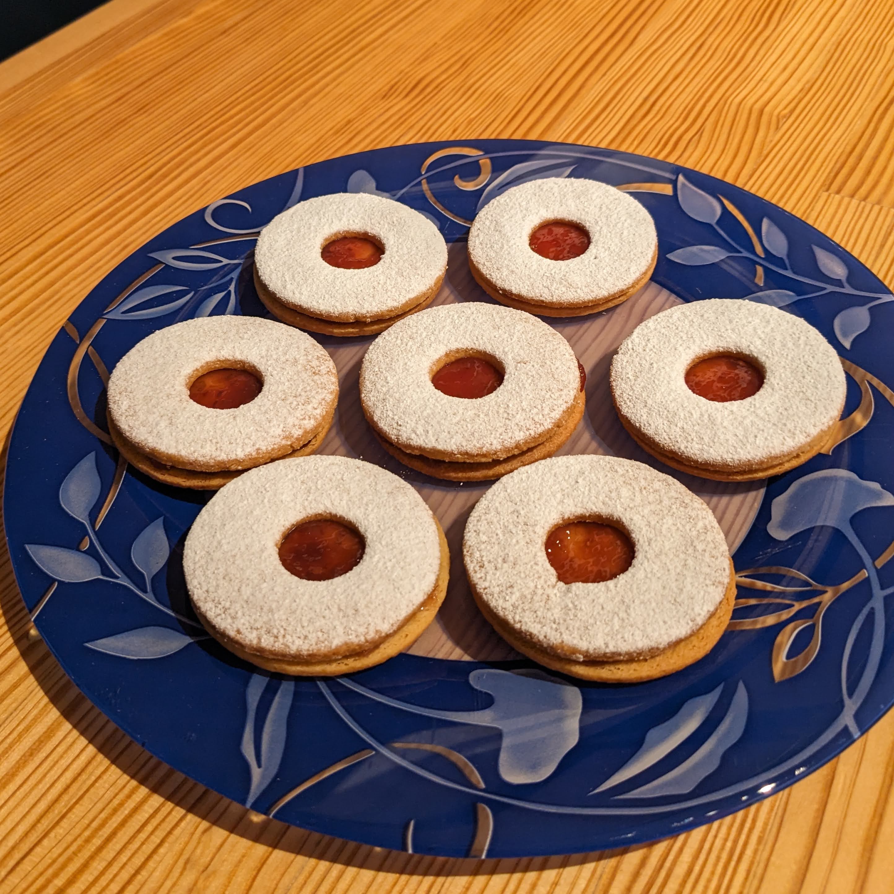 Linzer Cookies